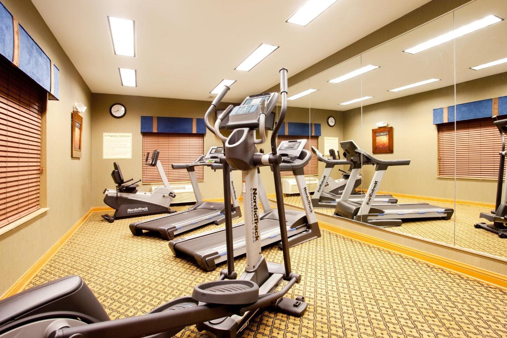Holiday Inn Express Hotel & Suites Chicago South Lansing By Ihg Экстерьер фото