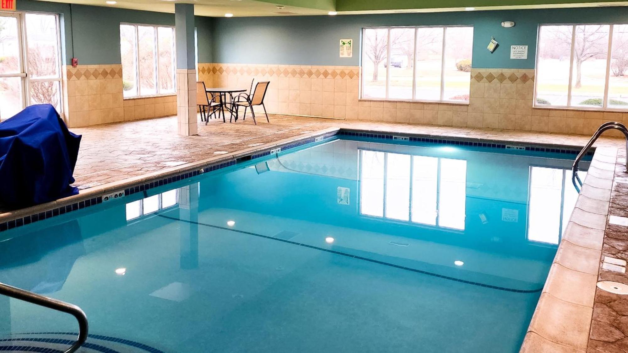 Holiday Inn Express Hotel & Suites Chicago South Lansing By Ihg Экстерьер фото